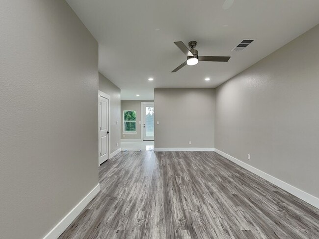 111 Foster Ln unit C, Wylie, TX 75098 - photo 3