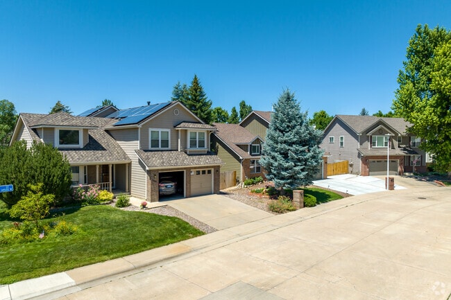 The median household income for residents of Ralston Valley, Arvada is $110,110.