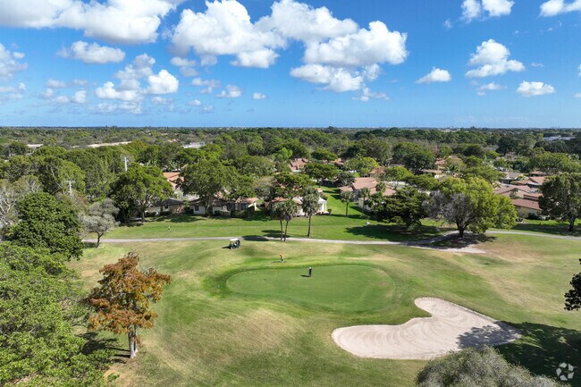 Colony Golf Club in Woodland Lakes accommodates all players on a sunny day in Florida.