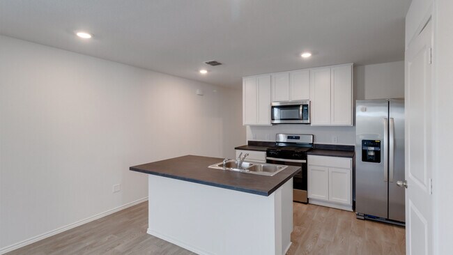 174 Ebbsfleet Dr unit 38476413, Uhland, TX 78640 - photo 4