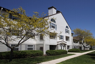 3427 Lakeshore Rd, Sheboygan, WI 53083