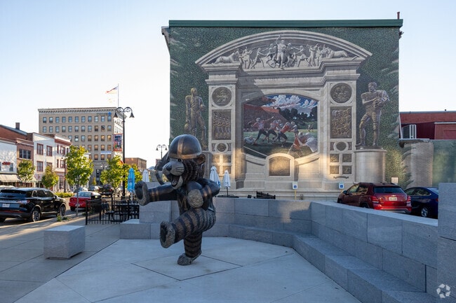 New England residents in Massillon love football.