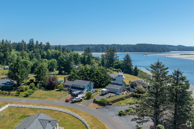 Bay City locals have grand views of the bay and wooded Evergreen trees.