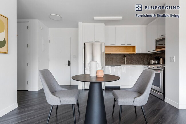 250 E Houston St unit FL5-ID1125, New York, NY 10002 - photo 6