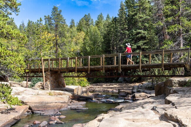 Ceran Saint Vrain Trail is a beautiful hike that starts with a bridge near Bar-K Ranch.