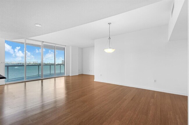 1800 Club unit 701, Miami, FL 33132 - photo 4