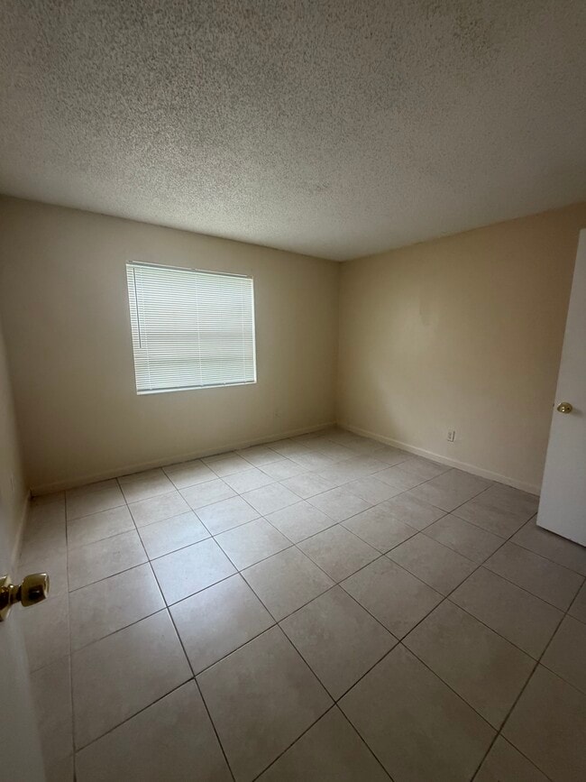 2220 NW 58th Terrace unit 4, Lauderhill, FL 33313 - photo 6