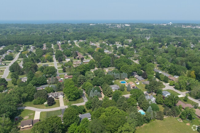 Vineland is a mostly residential community South of downtown Saint Joseph.