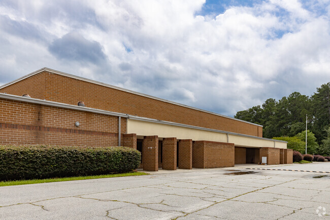 Lanier Primary School is a public elementary school located in Pembroke, GA.
