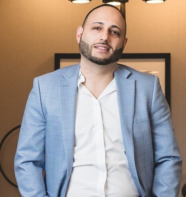 Agent Photo