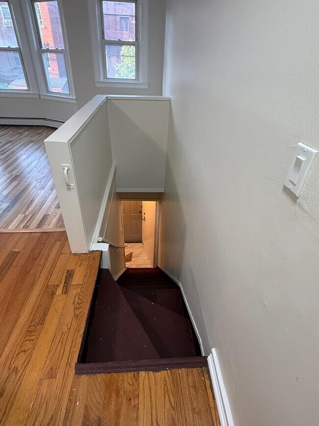 79 Franklin St, East Orange, NJ 07017