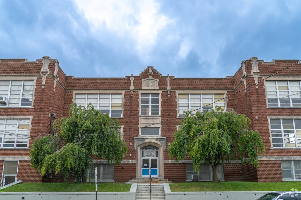 Paterson Public School #29 building in Old Great Falls.