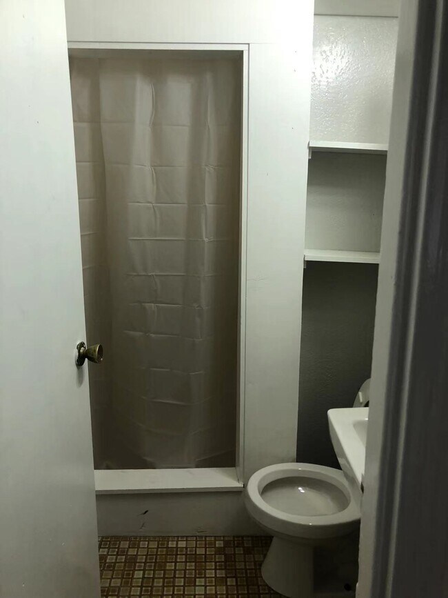 Pictures are representative samples of the advertised unit. In some cases, the actual units you tour