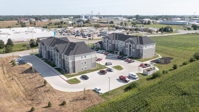 The Reserves at South Lake, Grinnell, IA 50112 - photo 3