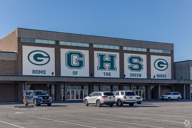 Gallatin Senior High School is located at 700 Dan P Herron Drive
Gallatin, TN 37066.