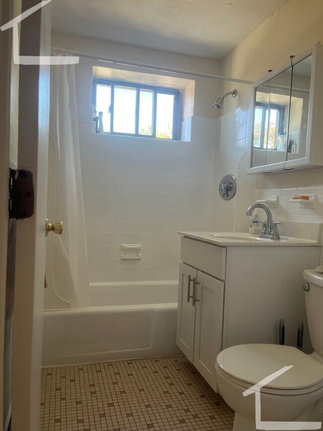 7 Allston St unit 9, Dorchester Center, MA 02124 - photo 5