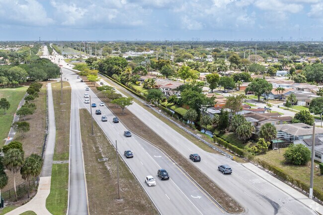 Sheridan Street is just north of West Boulevard Heights in Pembroke Pines, FL.