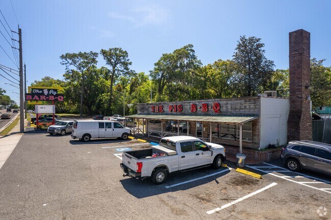 Pig Bar-b-q restaurant