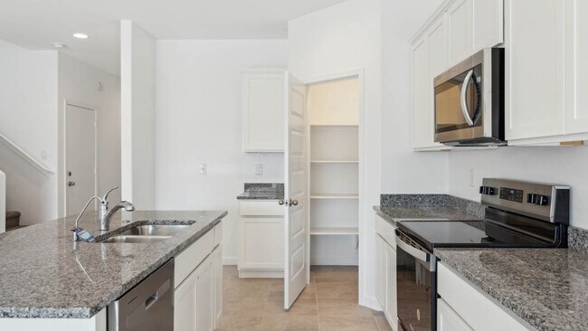 2769 Shanley Ave unit 36202131, Apache Junction, AZ 85120 - photo 6