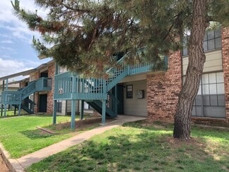 408 N Oakwood Rd, Enid, OK 73703