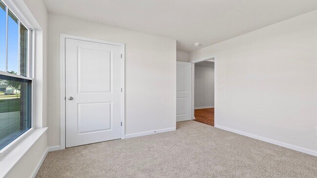 209 Pristine Dr, Greenwood, SC 29646 - photo 7