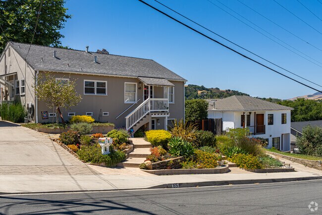Large two-story homes in Bishops Knoll were built in the early to mid 20th century.