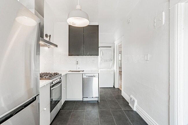 229 S Logan St unit 2, Denver, CO 80209 - photo 5