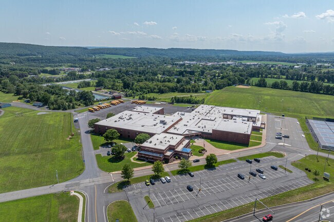 Pleasant Valley Middle School has a large campus for students of Brodheadsville.