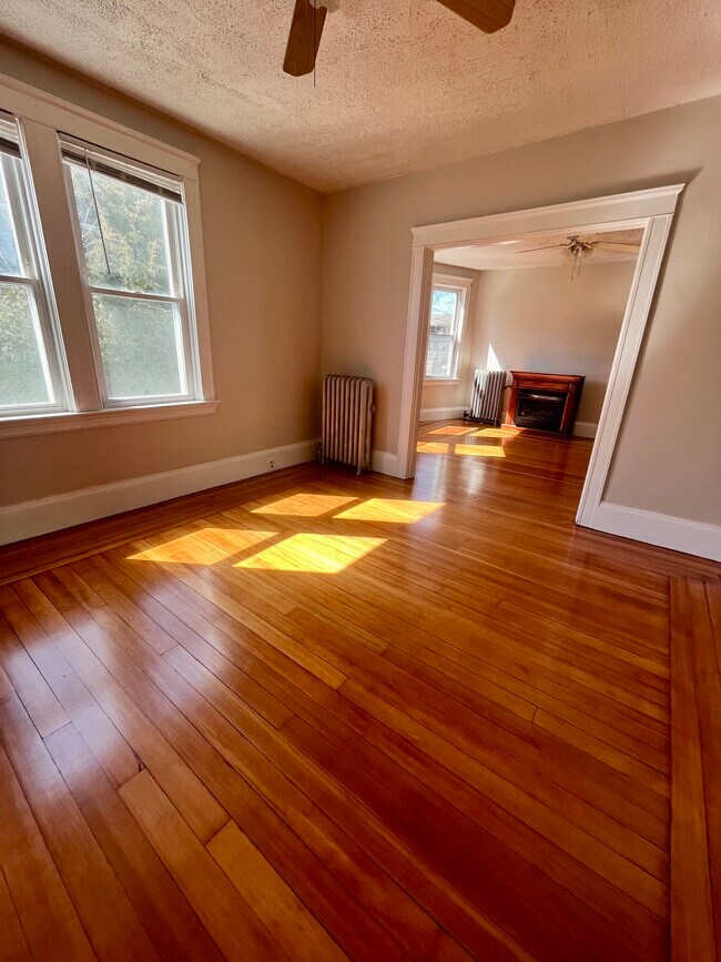 173 Bluff Ave unit First Floor, Cranston, RI 02905 - photo 3