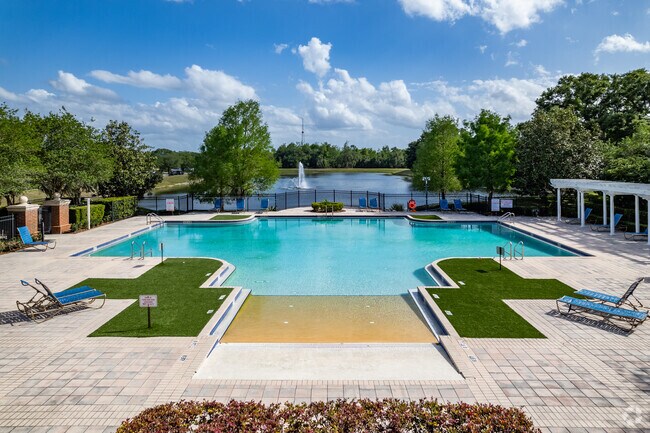 Residence of Anthem Park also enjoy a clubhouse, community pool, and athletic courts.