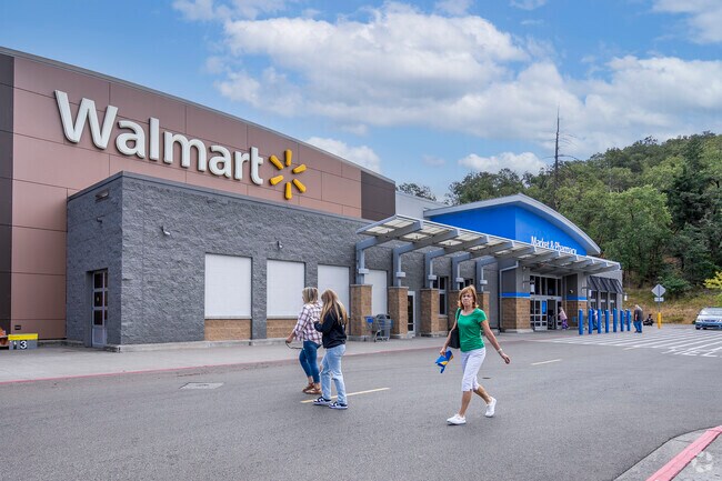 Walmart is a great place to get some groceries in Roseburg.