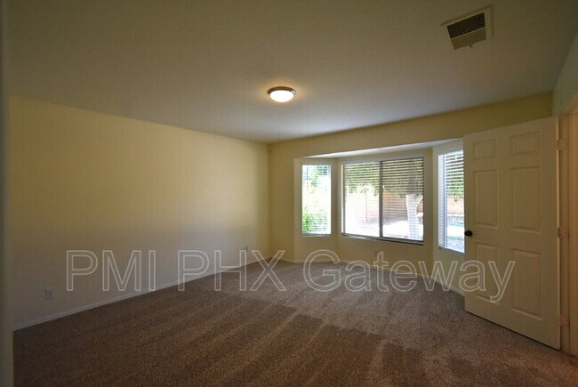 2895 E Toledo Ct, Gilbert, AZ 85295 - photo 7