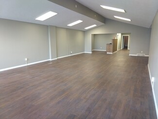 7 E Main St Unit Commercial, Vermillion, SD 57069
