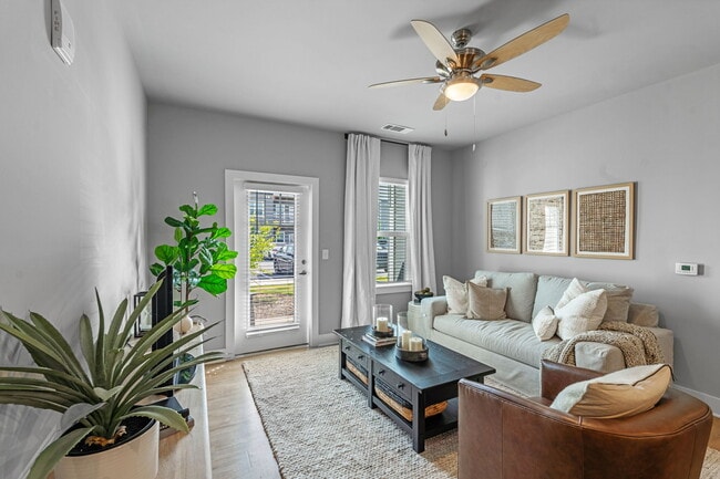 Farmhouse at Easley, Easley, SC 29640 - photo 3