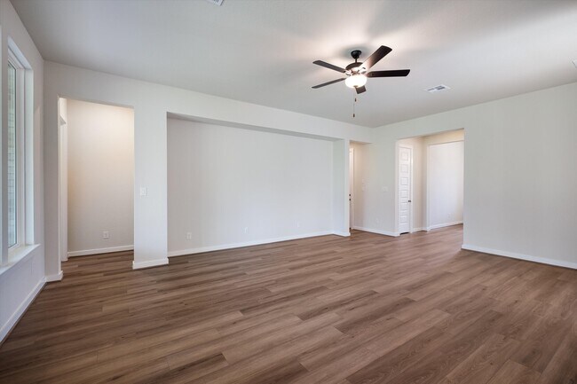 349 Vuelo St, New Braunfels, TX 78132 - photo 7