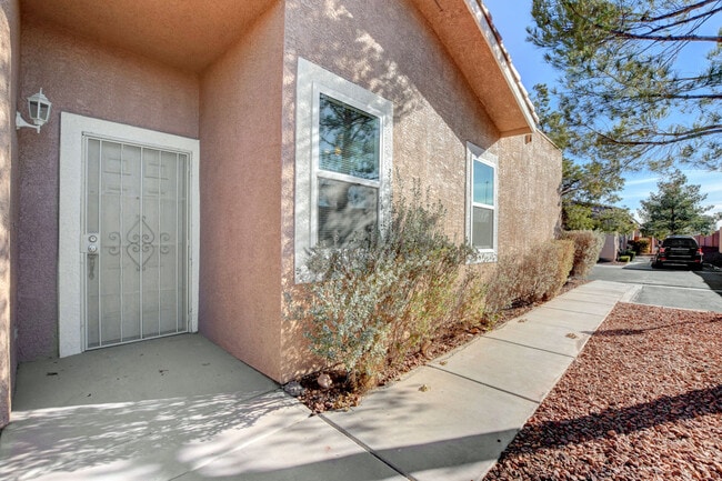 2890 Red Rooster Ct, Las Vegas, NV 89123 - photo 4