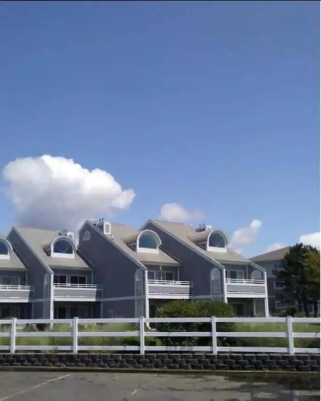116 Millpoint Dr Unit 116 Millpoint, Spring Lake, MI 49456