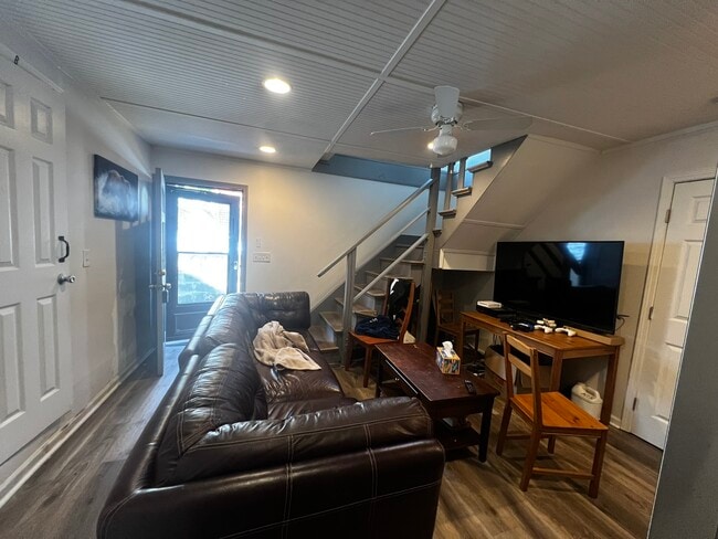 1051 Curran St NW, Atlanta, GA 30318 - photo 2