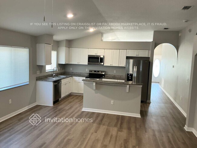 11227 Lake Lanier Dr, Riverview, FL 33569 - photo 5