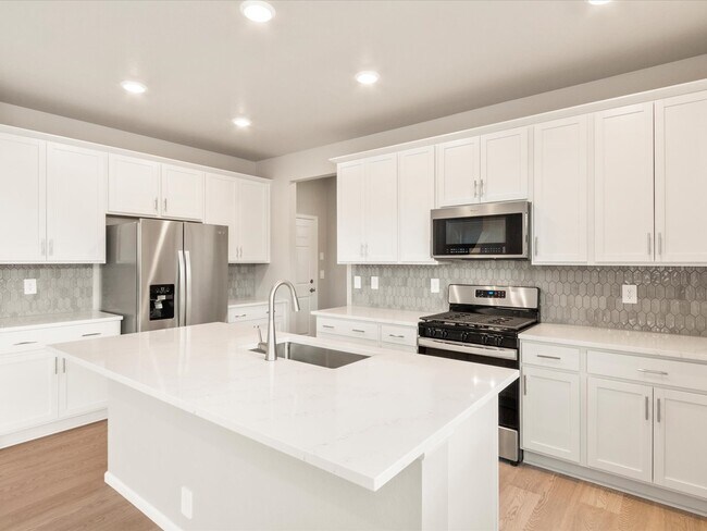 2704 72nd Ave Ct unit 37074592, Greeley, CO 80634 - photo 6