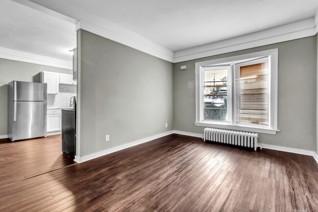 135 Elmwood Ave, Buffalo, NY 14201 - photo 3