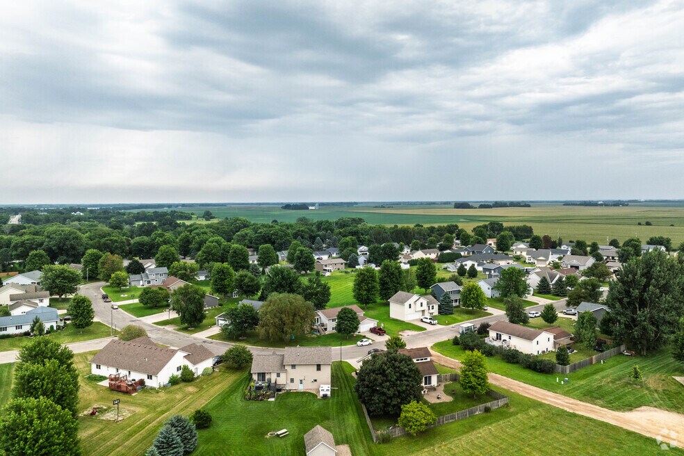 LakeCrystal_1028118_MD_08252025_Final