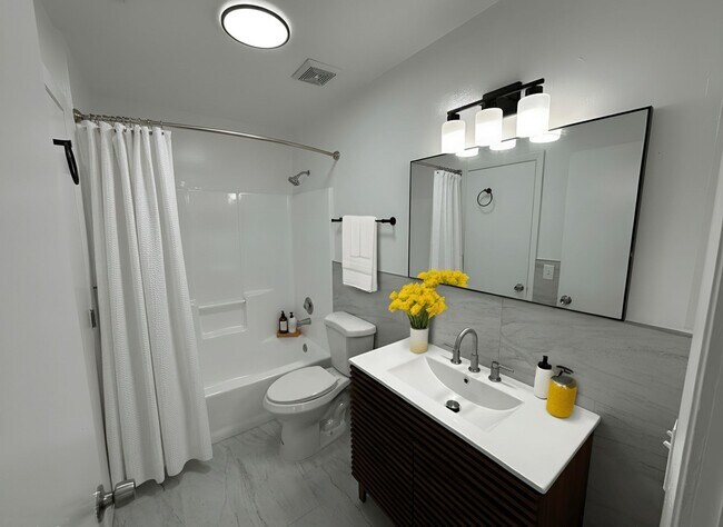 Wallis Townhomes - 5201 Wallis Rd West Palm Beach, FL 33415, West Palm Beach, FL 33415 - photo 5