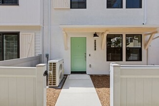 2508 Chamomile Ln, Carlsbad, CA 92008