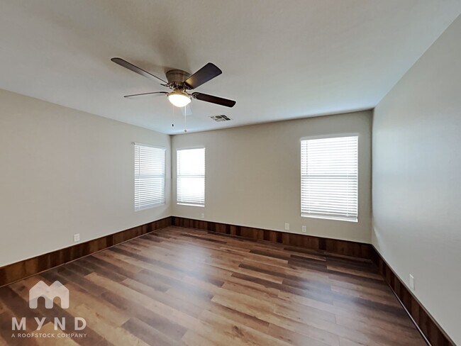 813 S 125th Ave, Avondale, AZ 85323 - photo 6