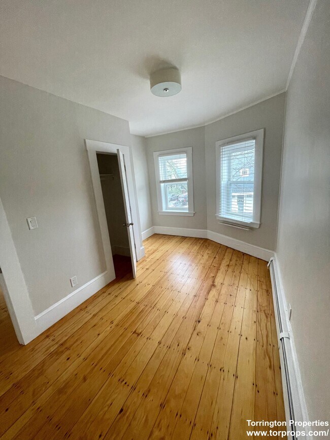 67 Wheatland St unit 2, Somerville, MA 02145 - photo 4