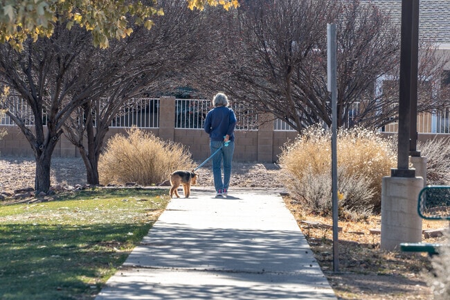 Viewpoint Park provides trails for afternoon hikes in Prescott Valley.