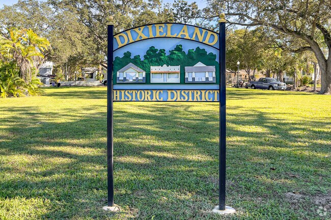 Welcome to Dixieland located in Lakeland, Florida.