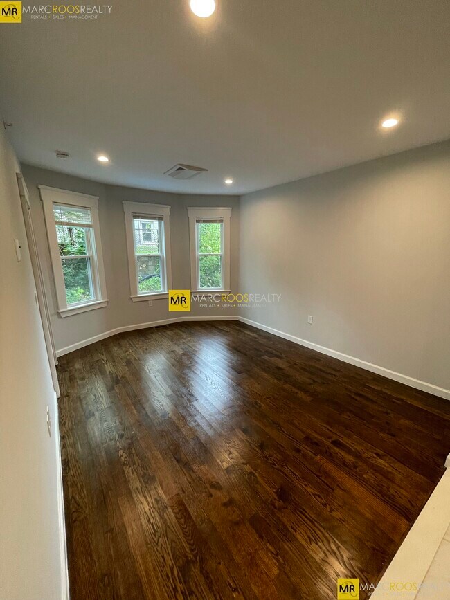 31-33 Raymond Ave unit 33-2, Somerville, MA 02144 - photo 4