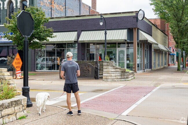 Downtown Rock Island is very walkable, with wide sidewalks and plenty to see.